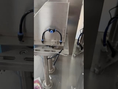 1.2KW कपड़े धोने के डिटर्जेंट पैकेजिंग मशीन 8 स्टेशन एक ही समय में चल रहा है पैकेजिंग उपकरण